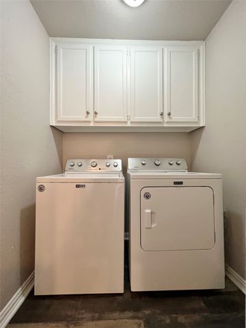 1617 Edge Hill Road, Benbrook, TX 76126