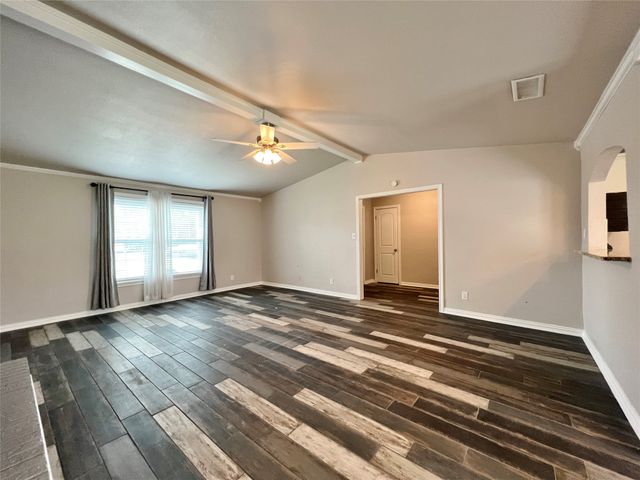 1617 Edge Hill Road, Benbrook, TX 76126