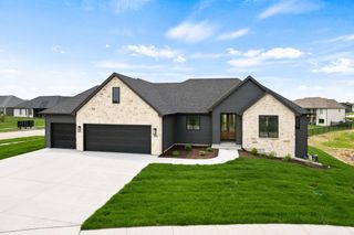 4801 HOYLAKE CIR, Columbia, MO 65201