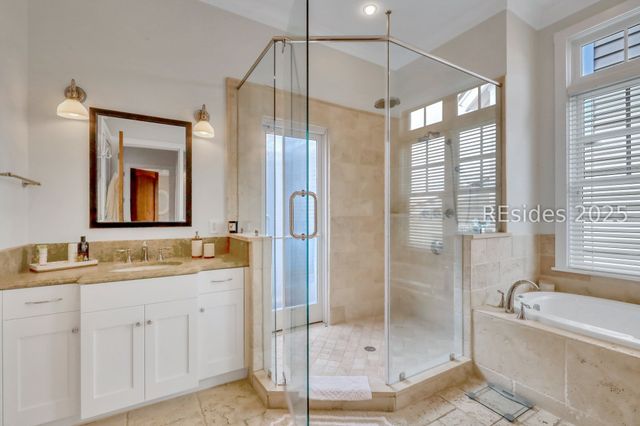 17 Riverview Dr, Richmond Hill, GA 31324