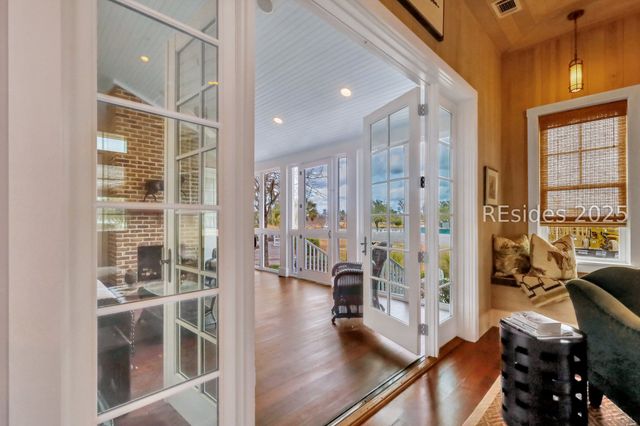 17 Riverview Dr, Richmond Hill, GA 31324