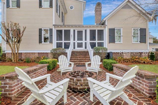 17 Riverview Dr, Richmond Hill, GA 31324