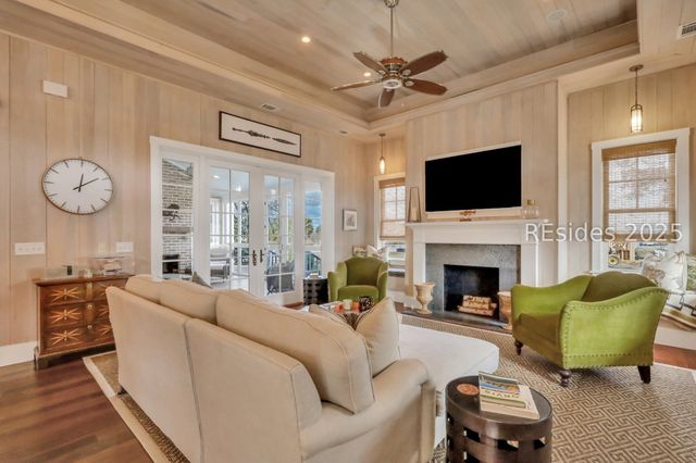 17 Riverview Dr, Richmond Hill, GA 31324