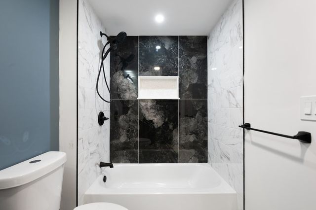 99 Grove St, Reading, MA 01867