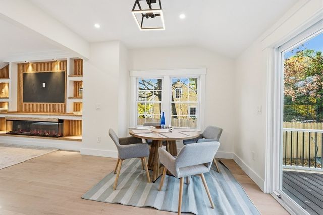 99 Grove St, Reading, MA 01867