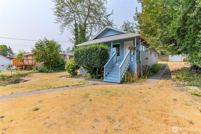 11049 18th Avenue SW, Seattle, WA 98146