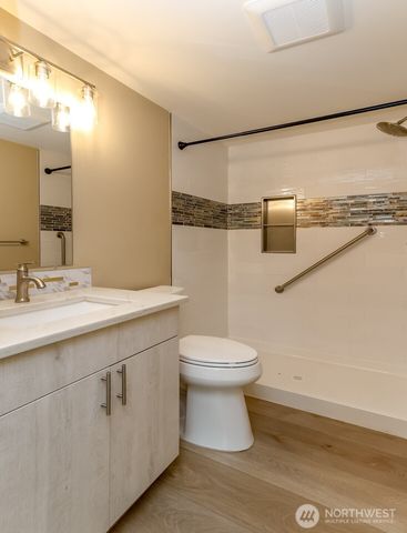 11049 18th Avenue SW, Seattle, WA 98146