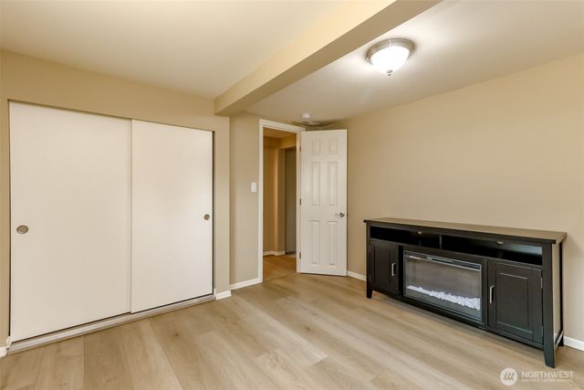 11049 18th Avenue SW, Seattle, WA 98146