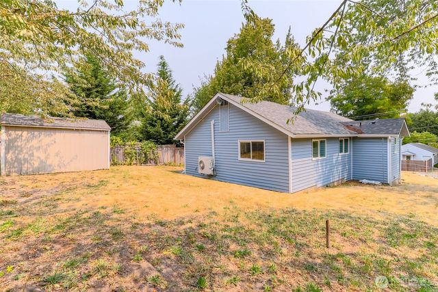 11049 18th Avenue SW, Seattle, WA 98146