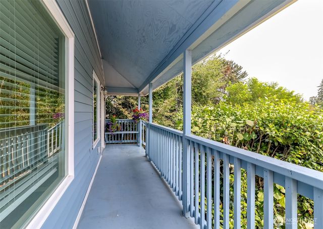 11049 18th Avenue SW, Seattle, WA 98146