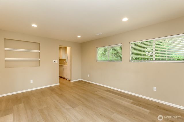 11049 18th Avenue SW, Seattle, WA 98146