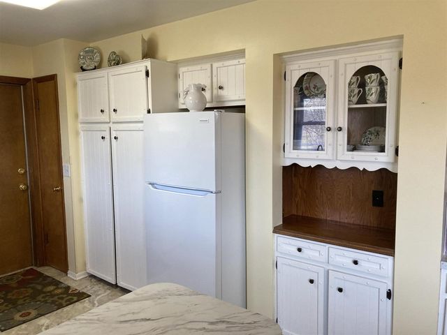 8453 Hanna Lake Avenue, Caledonia, MI 49316