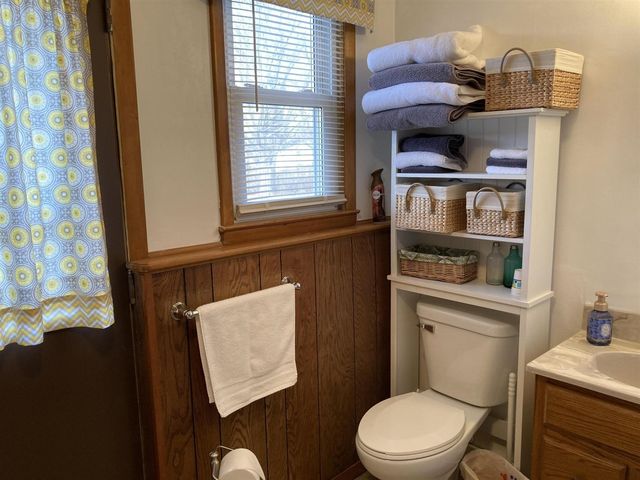 8453 Hanna Lake Avenue, Caledonia, MI 49316