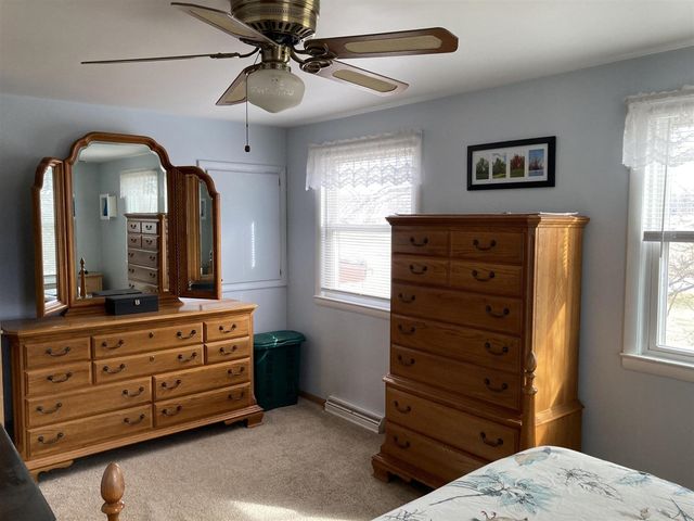 8453 Hanna Lake Avenue, Caledonia, MI 49316