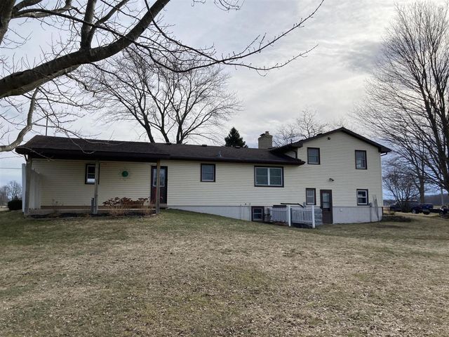 8453 Hanna Lake Avenue, Caledonia, MI 49316