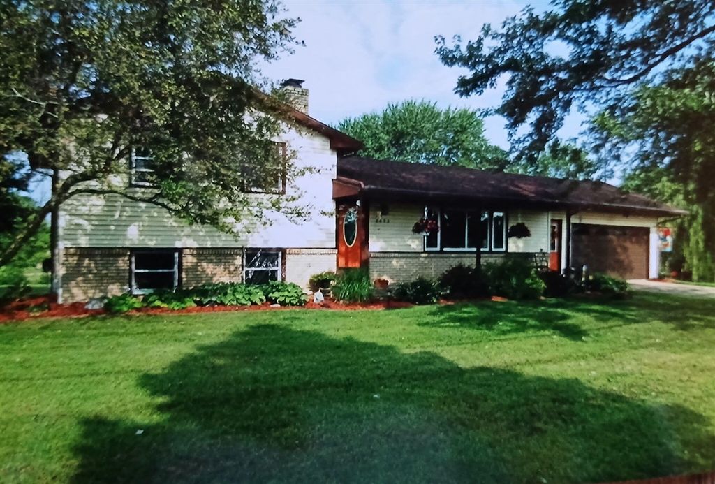 8453 Hanna Lake Avenue, Caledonia, MI 49316