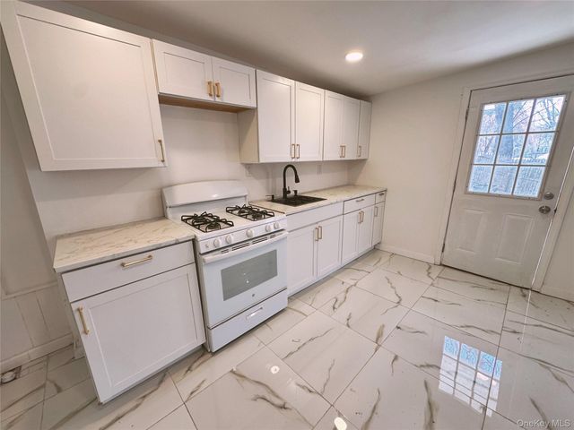 146 Rt-284, Westtown, NY 10998