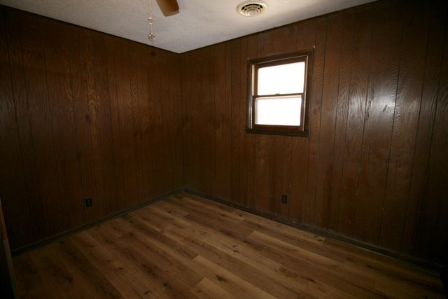 314 E Jackson Street, Marshfield, MO 65706