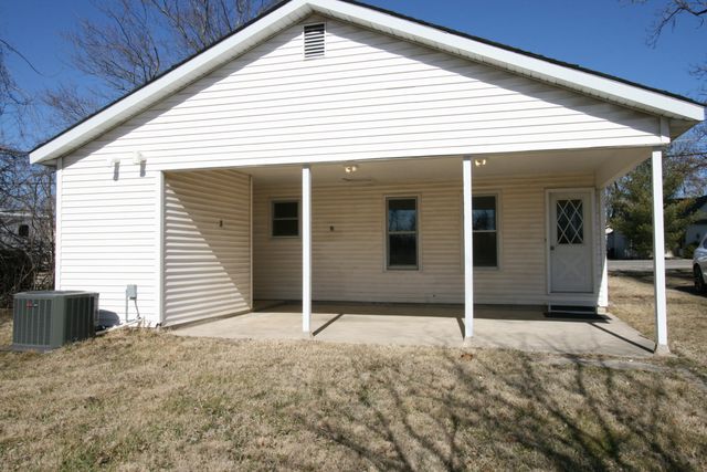 314 E Jackson Street, Marshfield, MO 65706