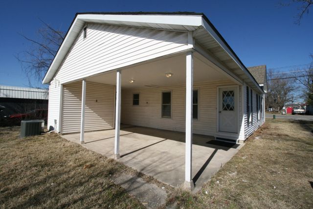 314 E Jackson Street, Marshfield, MO 65706