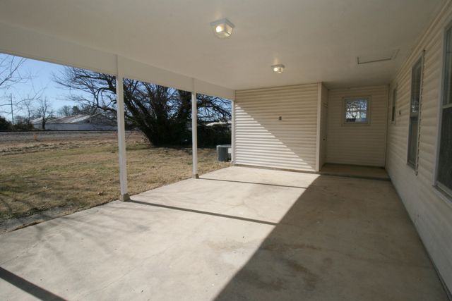 314 E Jackson Street, Marshfield, MO 65706