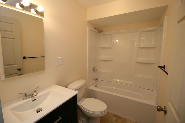 314 E Jackson Street, Marshfield, MO 65706