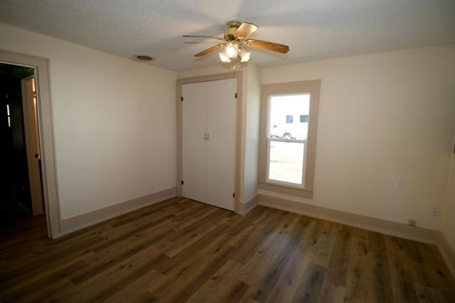 314 E Jackson Street, Marshfield, MO 65706