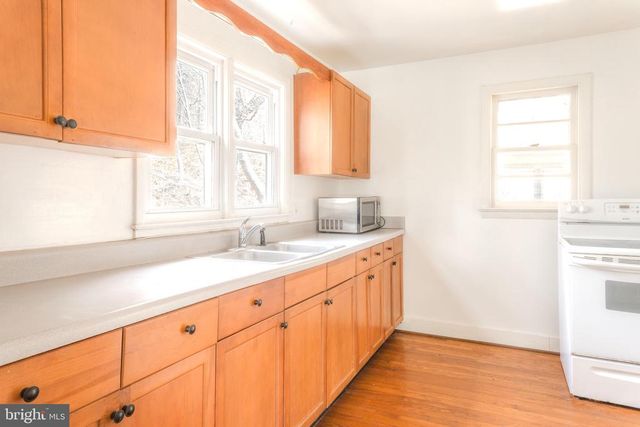 326 KEYSER RUN RD, Washington, VA 22747