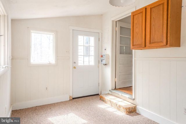 326 KEYSER RUN RD, Washington, VA 22747