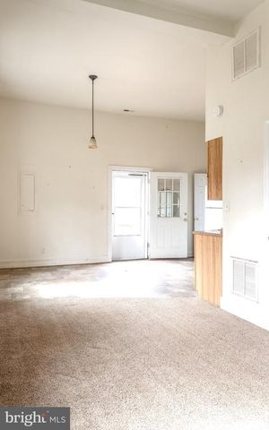 326 KEYSER RUN RD, Washington, VA 22747