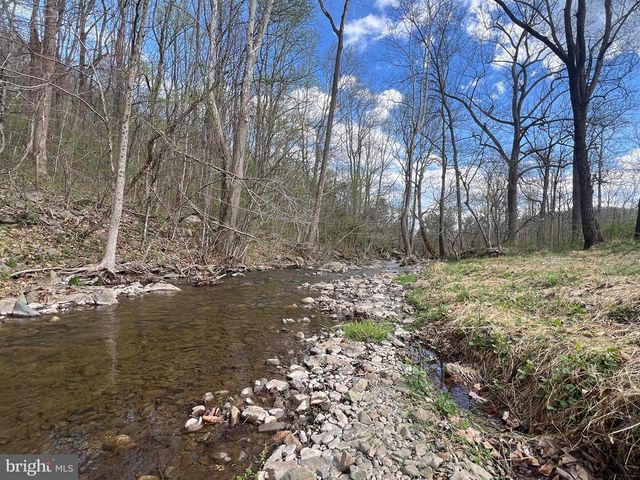326 KEYSER RUN RD, Washington, VA 22747