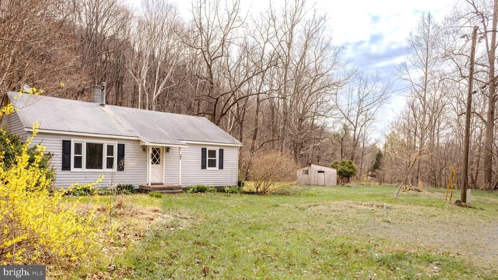 326 KEYSER RUN RD, Washington, VA 22747