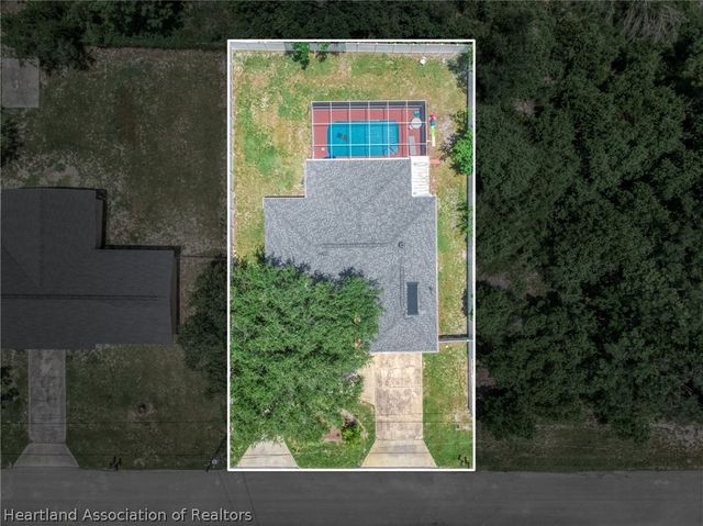 302 Lotus Avenue, Sebring, FL 33872