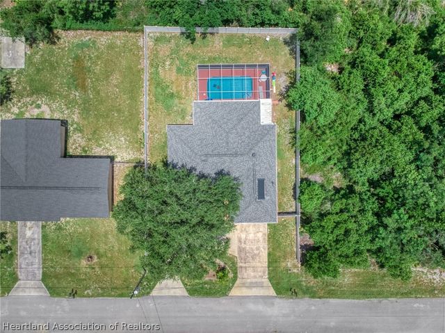 302 Lotus Avenue, Sebring, FL 33872
