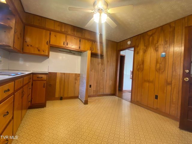 509 Weeks Avenue, Kingsport, TN 37660