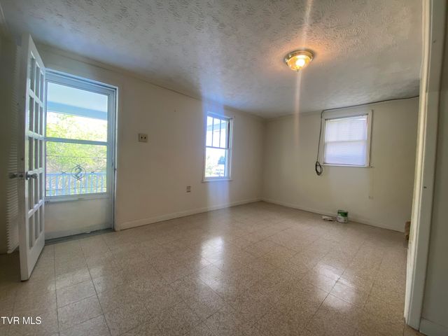 509 Weeks Avenue, Kingsport, TN 37660