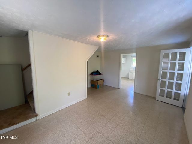 509 Weeks Avenue, Kingsport, TN 37660