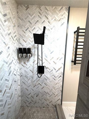 226 E Hartford Street, Hernando, FL 34442