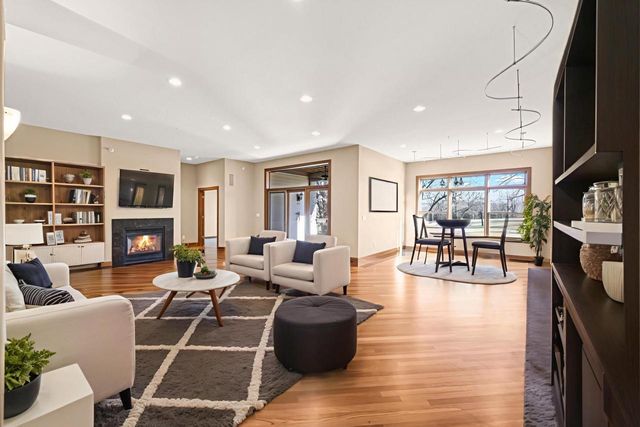 7513 W Tuckaway Pines CIRCLE, Franklin, WI 53132