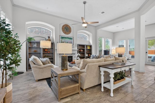 120 E Tupelo Green Circle, Spring, TX 77389