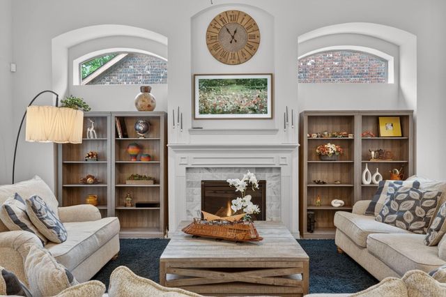 120 E Tupelo Green Circle, Spring, TX 77389