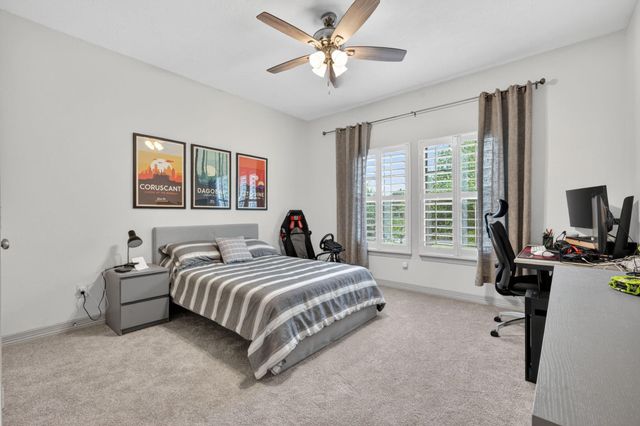 120 E Tupelo Green Circle, Spring, TX 77389