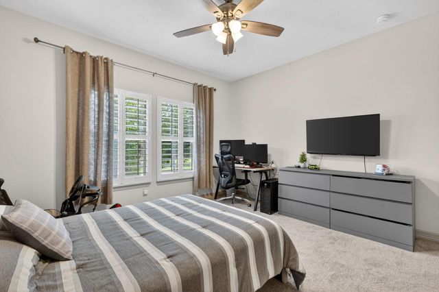 120 E Tupelo Green Circle, Spring, TX 77389
