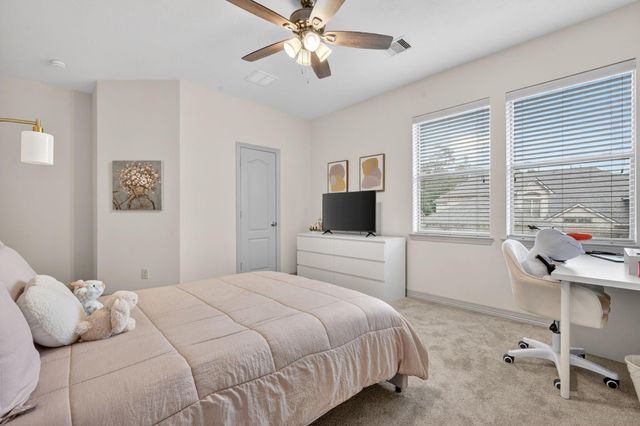 120 E Tupelo Green Circle, Spring, TX 77389