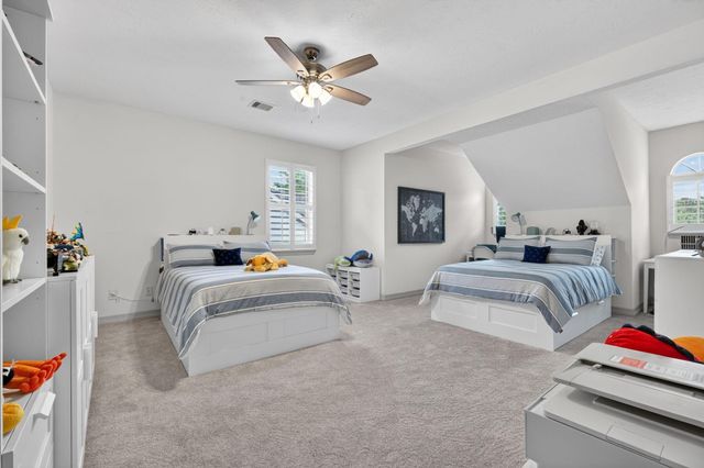 120 E Tupelo Green Circle, Spring, TX 77389