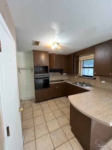 4511 St Nazaire Rd, Pensacola, FL 32505