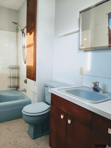 1749 Dixie Trail, Lincoln, NE 68527