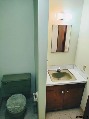 1749 Dixie Trail, Lincoln, NE 68527