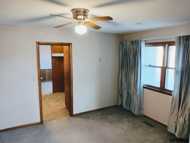 1749 Dixie Trail, Lincoln, NE 68527