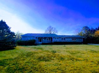 1749 Dixie Trail, Lincoln, NE 68527